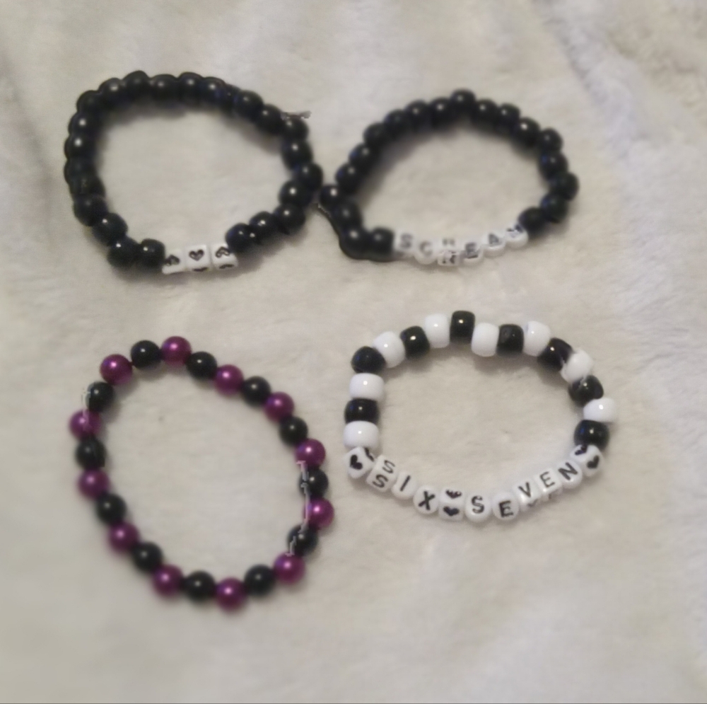 Black and White Beaded Bracelet Set